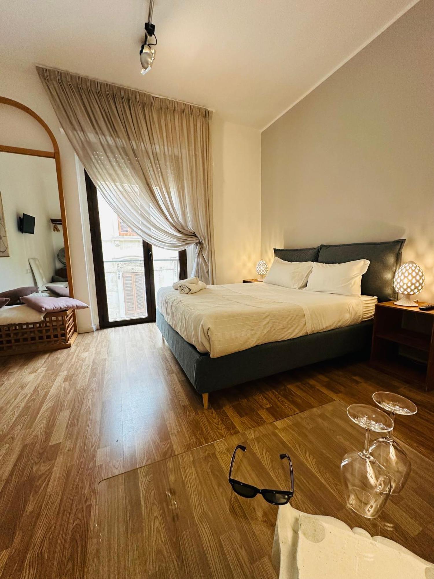B&B Degli Artisti Suite Lecce Kültér fotó